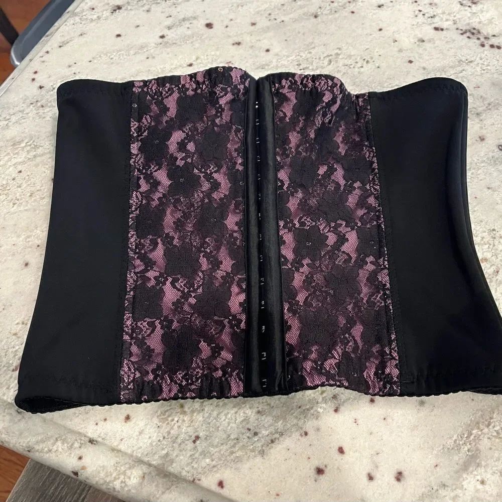 Ilanni Purple & Black Lace Waist Cincher sz XL